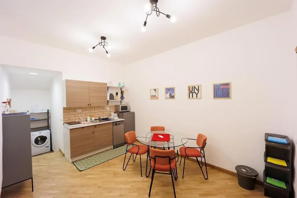 Dante 2 Rooms Apartment Super Central Next Metro By Housein나폴리